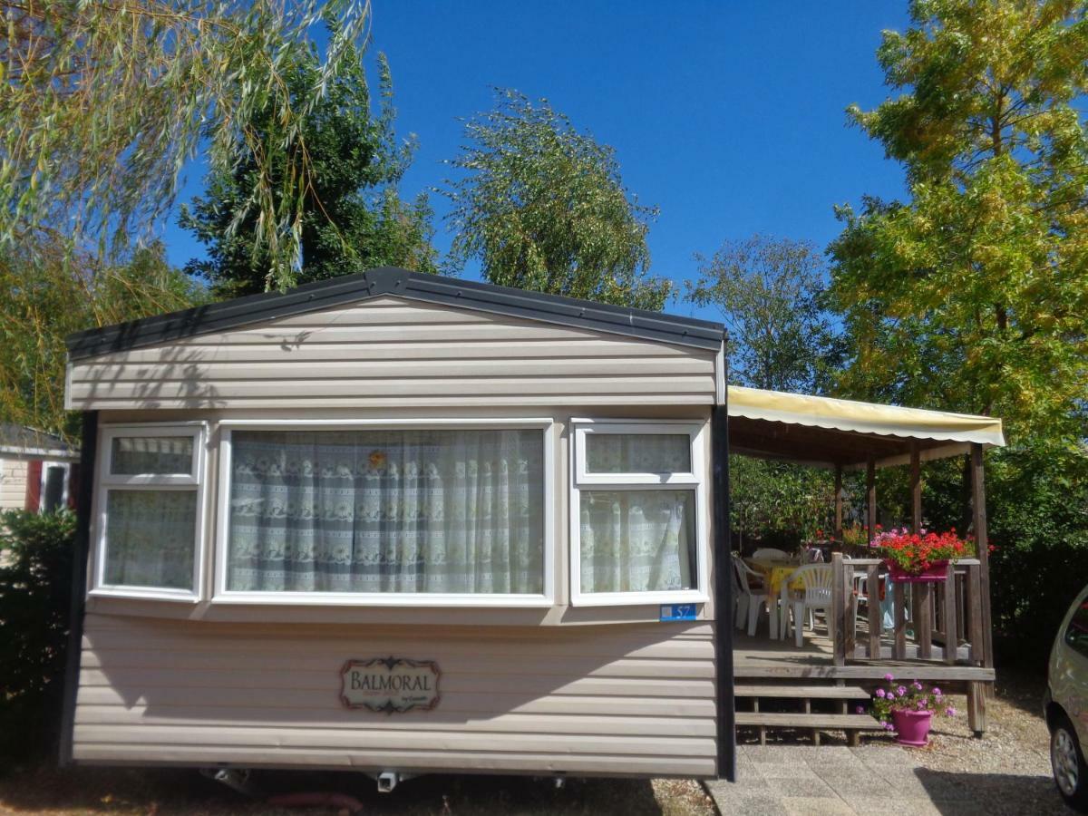 Mobil-Home Corinne Rastel -Le Domaine De Dugny Onzain Luaran gambar